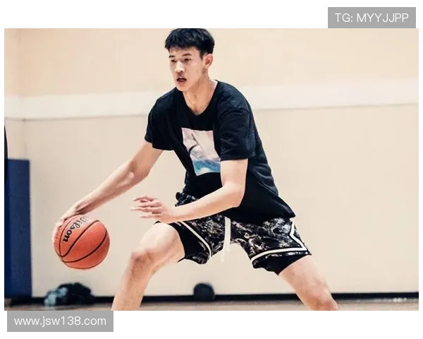 广东负上海黄明依亮点内线拖累 广东负上海黄明依亮点内线拖累